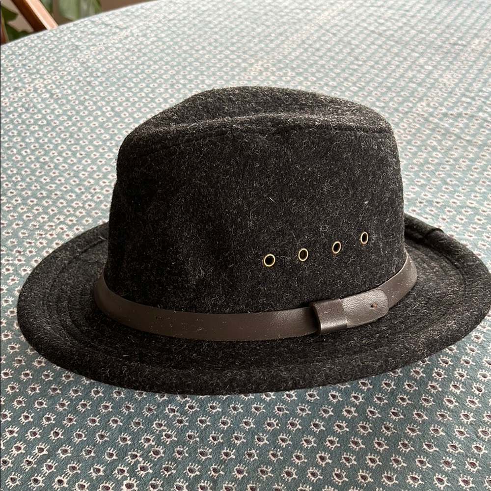 Black Felt Fedora Hat